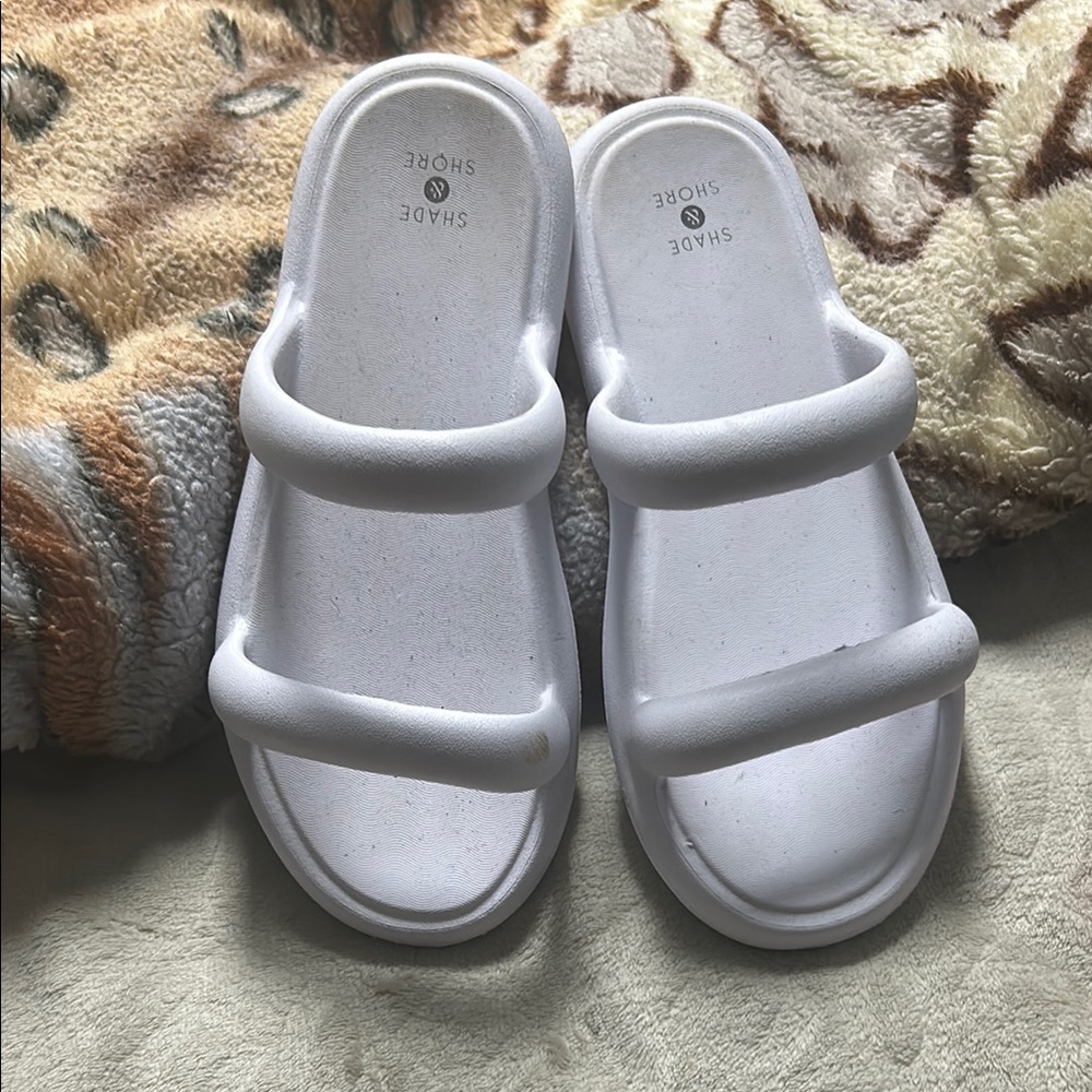 Shade & Shore Kids White Sandals